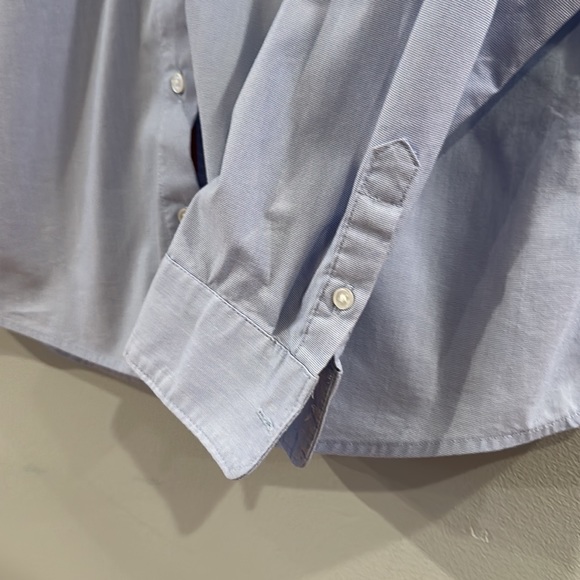 Banana Republic Quinn boy fit blue oxford button down - size S - Picture 4 of 6